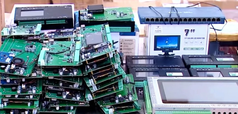 VKSND Tối cao phê chuẩn khởi tố 74 bị can làm sai lệch chỉ số quan trắc môi trường- Ảnh 1.