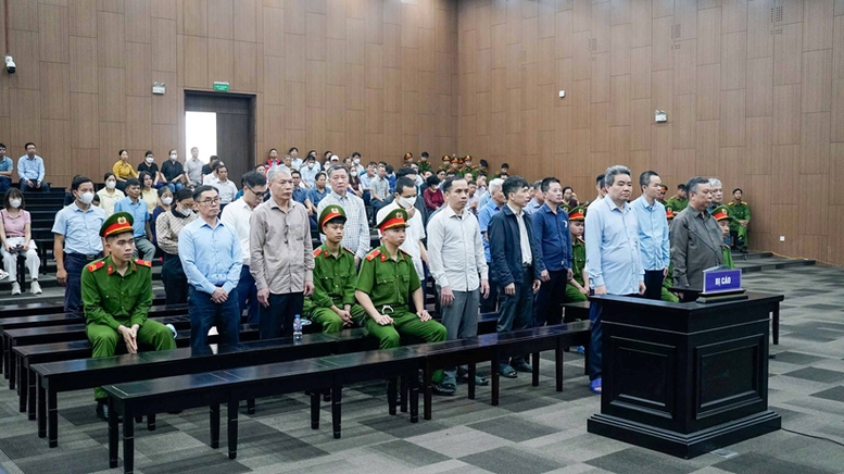 Xét xử sơ thẩm vụ án gây thiệt hại hơn 400 tỷ đồng xảy ra tại Bộ NN&PTNT (cũ)- Ảnh 2.