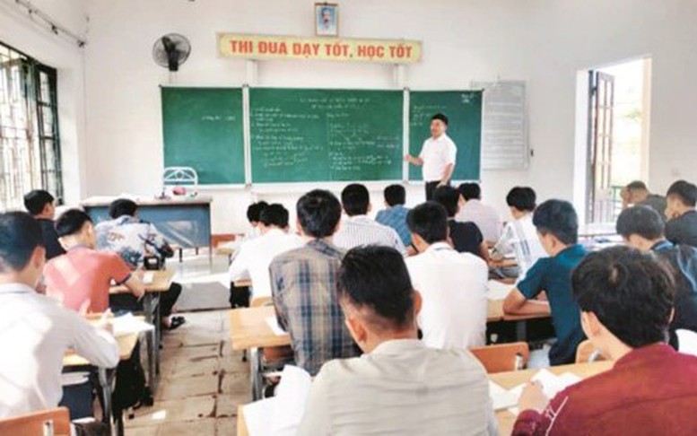 Điều kiện để giáo viên biệt phái được hưởng phụ cấp thâm niên