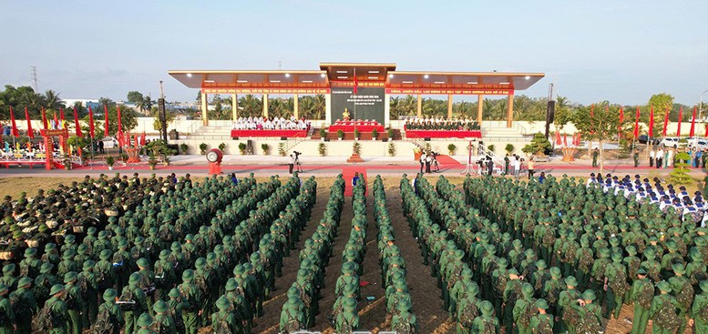 Nô nức 'ngày hội tòng quân' tại các tỉnh Đồng bằng sông Cửu Long- Ảnh 7.