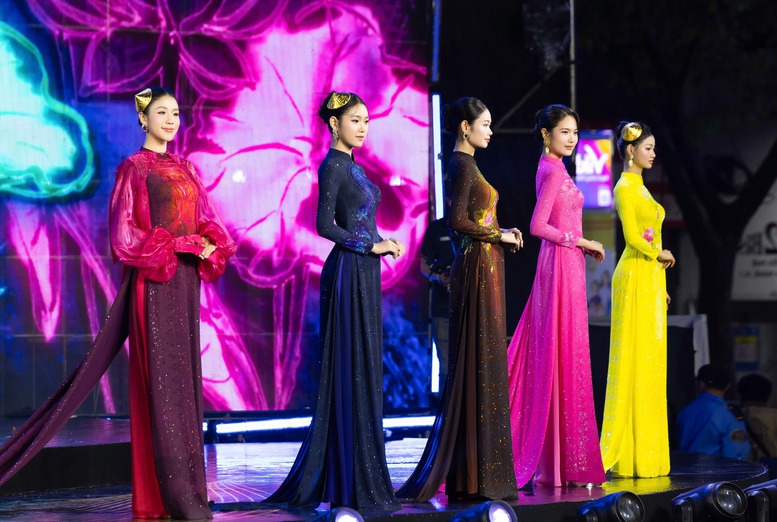 NTK Đỗ Trịnh Hoài Nam đưa nghệ thuật tranh đá quý lên áo dài Việt Nam- Ảnh 2.