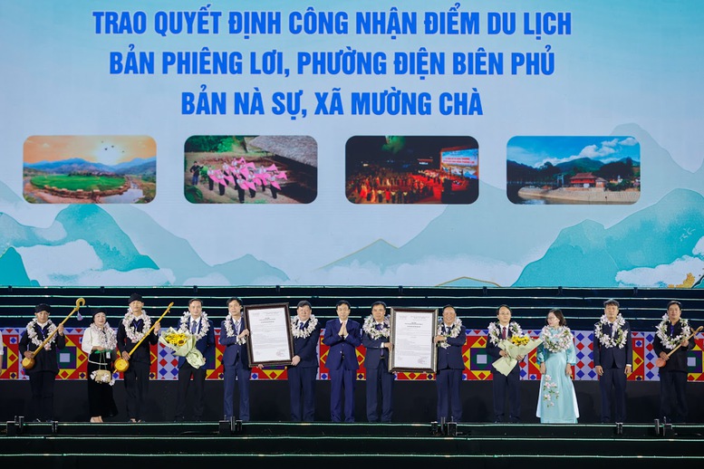 Thủ tướng Phạm Minh Ch&iacute;nh dự lễ khai mạc Lễ hội Hoa Ban tỉnh Điện Bi&ecirc;n năm 2026- Ảnh 7.