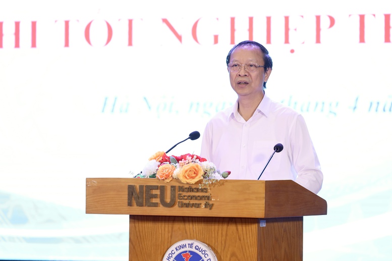 Điểm mới kỳ thi tốt nghiệp THPT 2026: Tích hợp giấy tờ, tăng kiểm tra, rút ngắn phúc khảo- Ảnh 2.