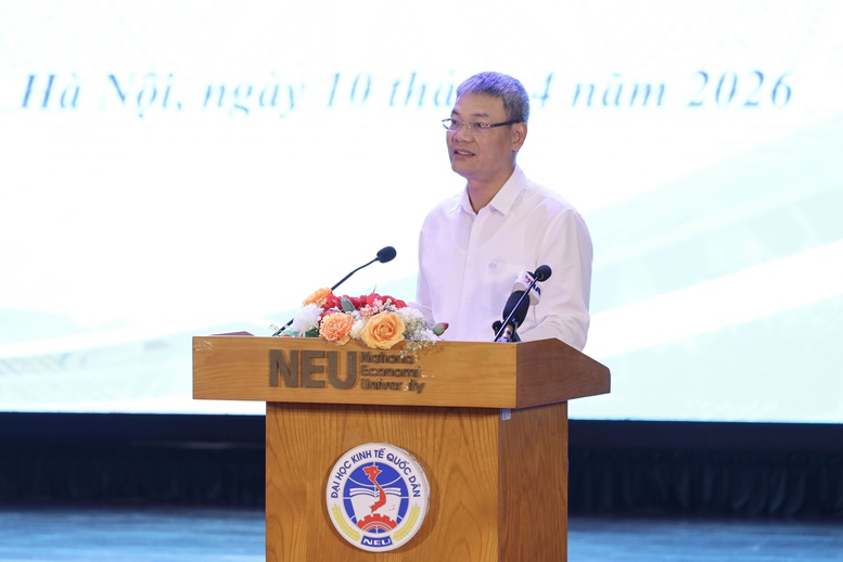 Gian lận công nghệ cao trong kỳ thi tốt nghiệp: Có thể bị xử lý hình sự- Ảnh 1.