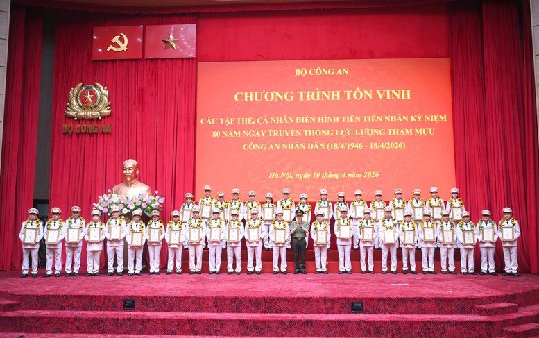 Tôn vinh 80 điển hình tiên tiến lực lượng Tham mưu công an nhân dân- Ảnh 2.