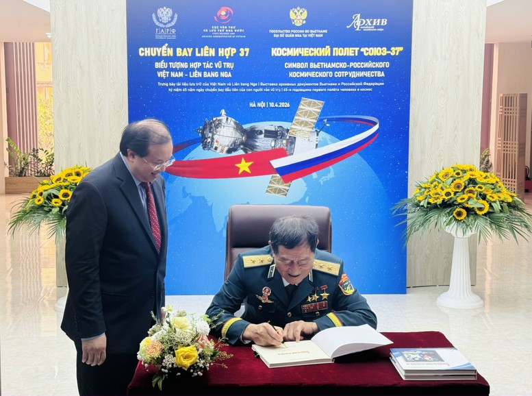 “Chuyến bay liên hợp 37” - biểu tượng sinh động của hợp tác Việt Nam - Liên bang Nga- Ảnh 3. “Chuyến bay liên hợp 37” - biểu tượng sinh động của hợp tác Việt Nam - Liên bang Nga- Ảnh 3.