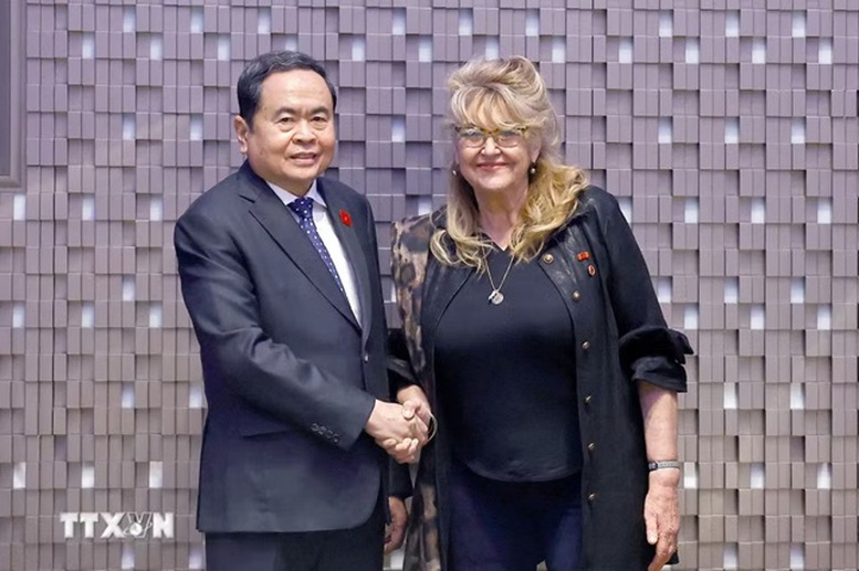 Chủ tịch Quốc hội Trần Thanh Mẫn gặp Lãnh sự danh dự Việt Nam tại Torino- Ảnh 1.