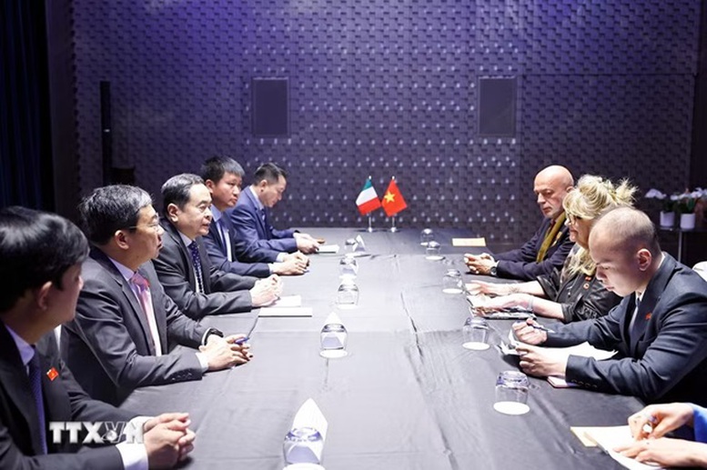 Chủ tịch Quốc hội Trần Thanh Mẫn gặp Lãnh sự danh dự Việt Nam tại Torino- Ảnh 4.