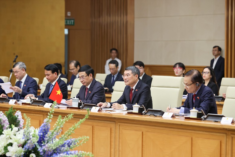 Thủ tướng Lê Minh Hưng hội đàm với Thủ tướng Cộng hòa Slovakia Robert Fico- Ảnh 6.