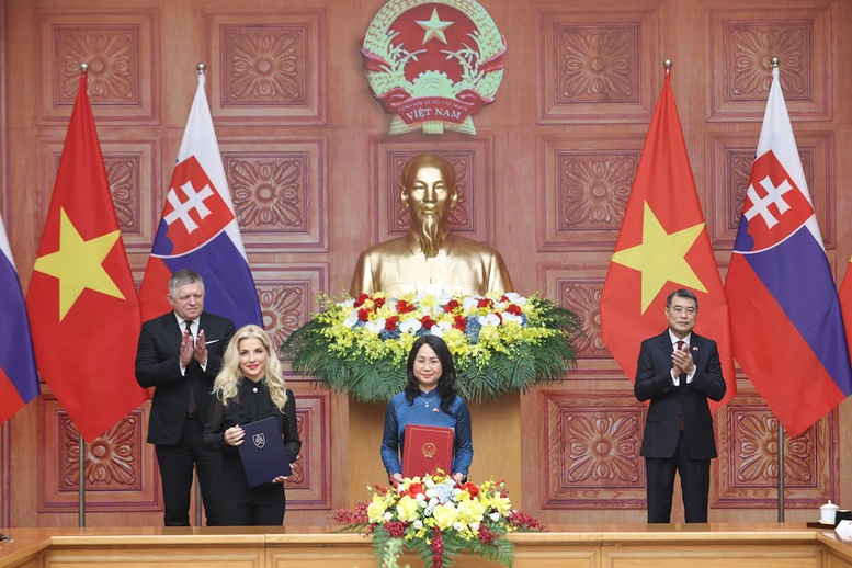 Việt Nam, Slovakia trao nhiều văn kiện hợp tác quan trọng- Ảnh 3. Việt Nam, Slovakia trao nhiều văn kiện hợp tác quan trọng- Ảnh 3.