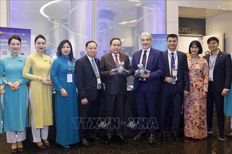 Chủ tịch Quốc hội Trần Thanh Mẫn dự Tọa đàm chính sách thúc đẩy hợp tác Việt Nam - Italy- Ảnh 6.