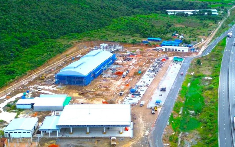 Tăng tốc thi công, hoàn thành các trạm dừng nghỉ cao tốc Bắc-Nam để phục vụ người dân dịp 30/4