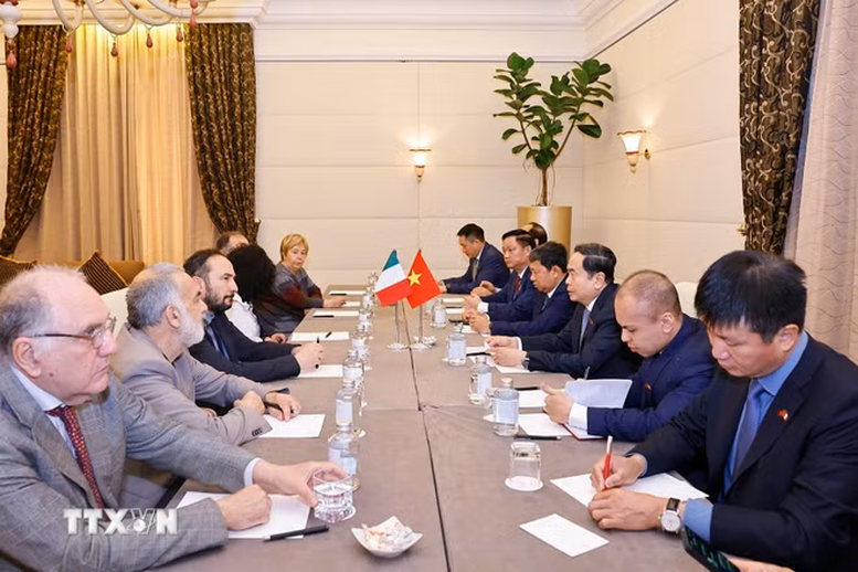 Chủ tịch Quốc hội Trần Thanh Mẫn gặp Tổng Bí thư Đảng Tái lập Cộng sản Italy- Ảnh 2.