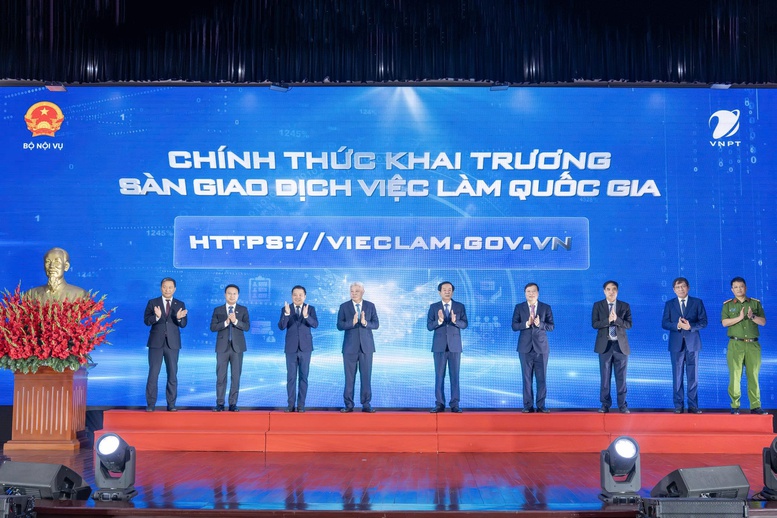 Khai trương Sàn giao dịch việc làm quốc gia, kết nối thị trường lao động trên nền tảng số- Ảnh 1. Khai trương Sàn giao dịch việc làm quốc gia, kết nối thị trường lao động trên nền tảng số- Ảnh 1.