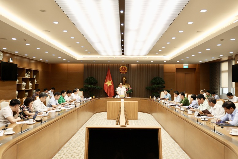 Phó Thủ tướng Lê Tiến Châu: Bộ Giáo dục và Đào tạo cần chuyển đổi mạnh mẽ tư duy và phương thức làm việc- Ảnh 5. Phó Thủ tướng Lê Tiến Châu: Bộ Giáo dục và Đào tạo cần chuyển đổi mạnh mẽ tư duy và phương thức làm việc- Ảnh 5.