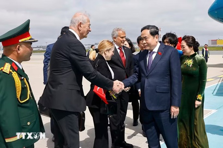 Chủ tịch Quốc hội đến Thổ Nhĩ Kỳ, bắt đầu tham dự Đại hội đồng IPU-152- Ảnh 1.