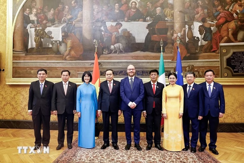 Quyết tâm làm sâu sắc và thúc đẩy thực chất hơn nữa quan hệ Việt Nam-Italy- Ảnh 3. Quyết tâm làm sâu sắc và thúc đẩy thực chất hơn nữa quan hệ Việt Nam-Italy- Ảnh 3.