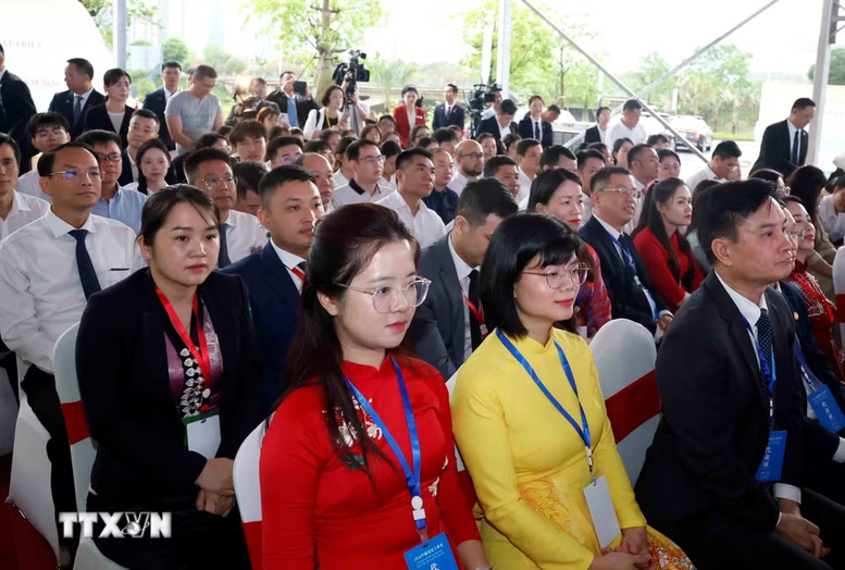 Tổng Bí thư, Chủ tịch nước Tô Lâm dự Lễ khởi động Liên hoan nhân dân biên giới Việt–Trung 2026- Ảnh 4.