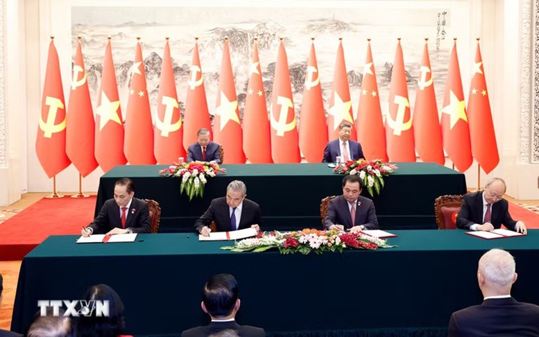 Việt Nam, Trung Quốc ký 32 văn kiện hợp tác trên nhiều lĩnh vực