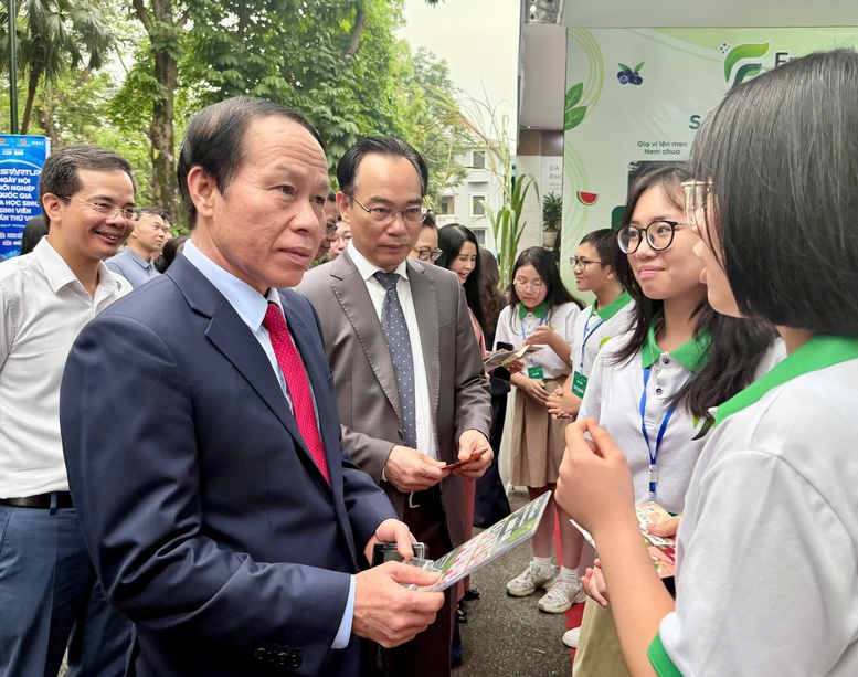 Phó Thủ tướng Lê Tiến Châu: Khởi nghiệp học sinh, sinh viên phải chuyển từ phong trào sang thực chất- Ảnh 2.