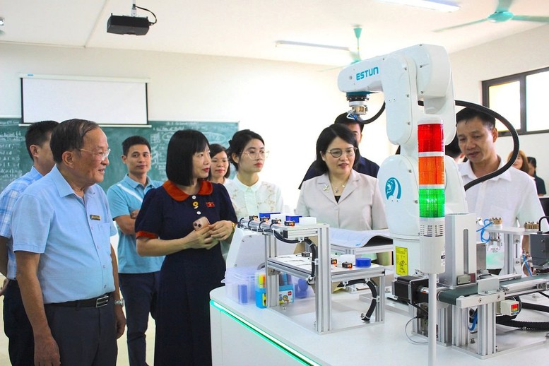 Tiêu chuẩn hiệu trưởng, phó hiệu trưởng của cơ sở giáo dục đại học, giáo dục nghề nghiệp- Ảnh 1.