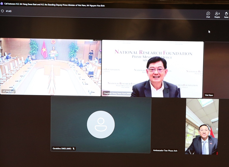 Phó Thủ tướng Thường trực Nguyễn Hòa Bình điện đàm với nguyên Phó Thủ tướng Singapore Vương Thụy Kiệt- Ảnh 2.
