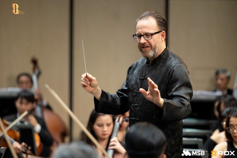 Những màn song tấu ấn tượng của hòa nhạc "Melodies of Triumph"- Ảnh 3.