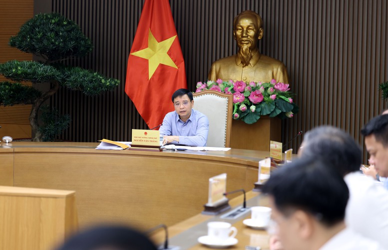 Ph&oacute; Thủ tướng Nguyễn Văn Thắng: Kh&ocirc;ng viện cớ đặc th&ugrave; ng&agrave;nh để n&eacute; tr&aacute;nh cải c&aacute;ch, ph&acirc;n cấp TTHC- Ảnh 3.