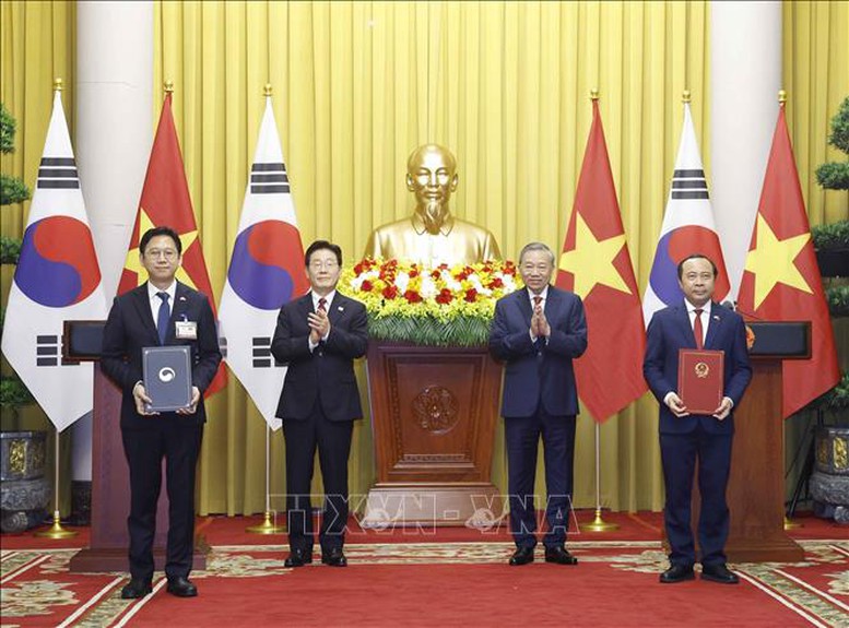 Tổng Bí thư, Chủ tịch nước Tô Lâm hội đàm với Tổng thống Hàn Quốc Lee Jae Myung- Ảnh 6.