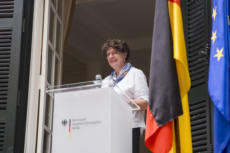 Học sinh Việt Nam ghi dấu ấn với tiếng Đức: Tỉ lệ đỗ DSD-II vượt trung bình toàn cầu- Ảnh 2.