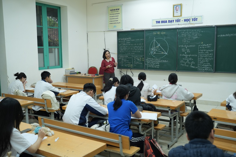 Khi nỗi lo trượt trường mong muốn không còn là chuyện của riêng đề thi- Ảnh 4.