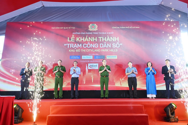 Hợp lực công - tư phát triển mô hình đột phá "Trạm Công dân số", đưa dịch vụ y tế số đi sâu vào đời sống- Ảnh 1.