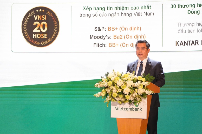 Vietcombank: Thông qua kế hoạch phát hành hơn 1 tỷ cổ phiếu, hiện diện tại Trung tâm tài chính quốc tế- Ảnh 2.