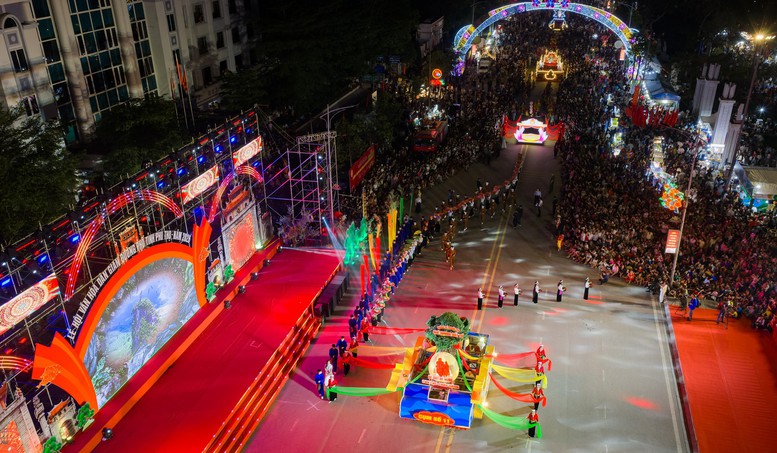 Hơn 1.500 nghệ nhân, nghệ sĩ tham gia Lễ hội văn hóa dân gian đường phố tại Đất Tổ- Ảnh 1.