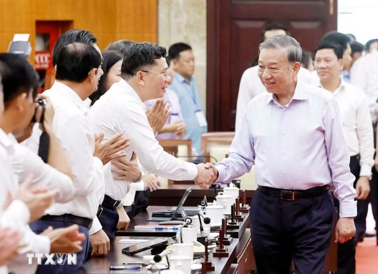 Tổng Bí thư, Chủ tịch nước Tô Lâm: TPHCM phải đi đầu, biến các nghị quyết chiến lược thành thực tiễn sống động- Ảnh 1.
