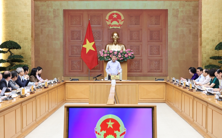 Quyết liệt cắt giảm thủ tục hành chính, phát triển toàn diện ngành văn hóa, thể thao và du lịch