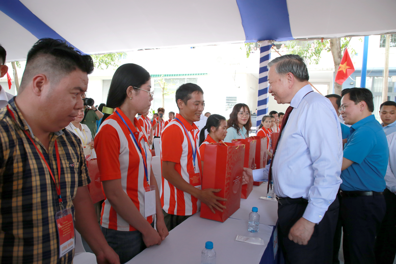 Toàn văn bài nói chuyện của Tổng Bí thư, Chủ tịch nước Tô Lâm với công nhân, người lao động Thành phố Hồ Chí Minh- Ảnh 3.