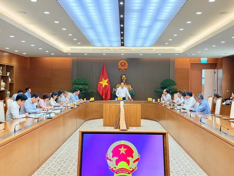 Trình Đề án phát triển một số trường đại học lớn vùng Đông Nam Bộ thuộc nhóm tiên tiến hàng đầu châu Á trong ngày 10/5- Ảnh 3.