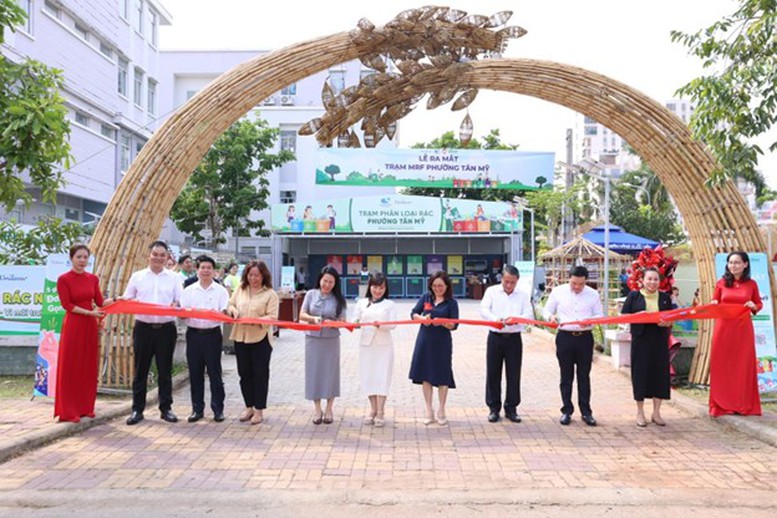 Unilever Việt Nam triển khai Trạm thu hồi vật liệu tái chế để thu gom và tái chế rác bền vững- Ảnh 1.