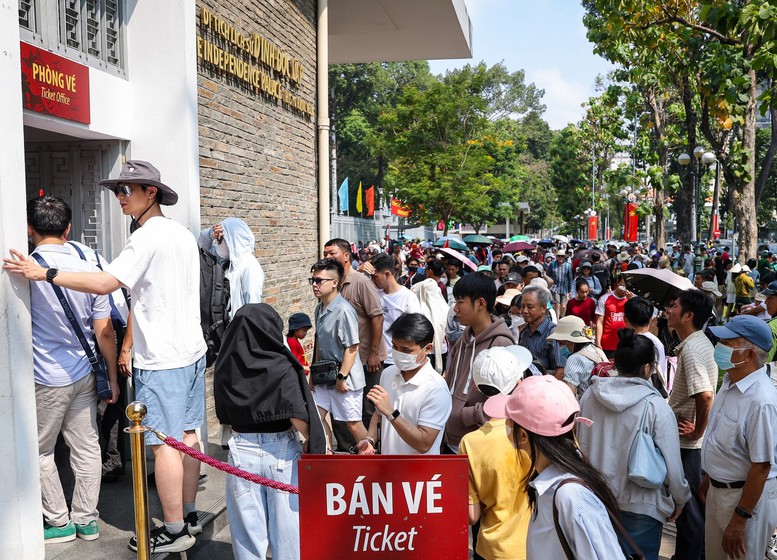 TPHCM: Các điểm tham quan, vui chơi giải trí sôi động dịp lễ 30/4- Ảnh 1.