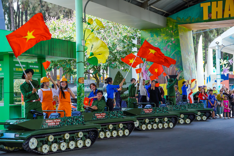 TPHCM: Các điểm tham quan, vui chơi giải trí sôi động dịp lễ 30/4- Ảnh 7.