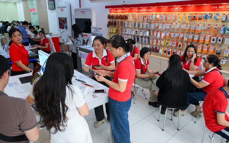 Viettel triển khai gần 50.000 điểm hỗ trợ khách hàng xác thực thông tin thuê bao xuyên lễ