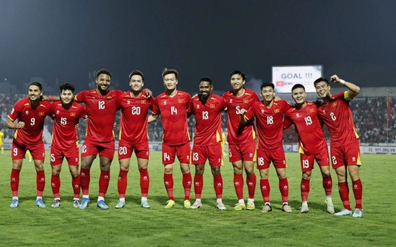 Bảng xếp hạng FIFA: Đội tuyển Việt Nam trở lại top 100 thế giới- Ảnh 1. Bảng xếp hạng FIFA: Đội tuyển Việt Nam trở lại top 100 thế giới- Ảnh 1.