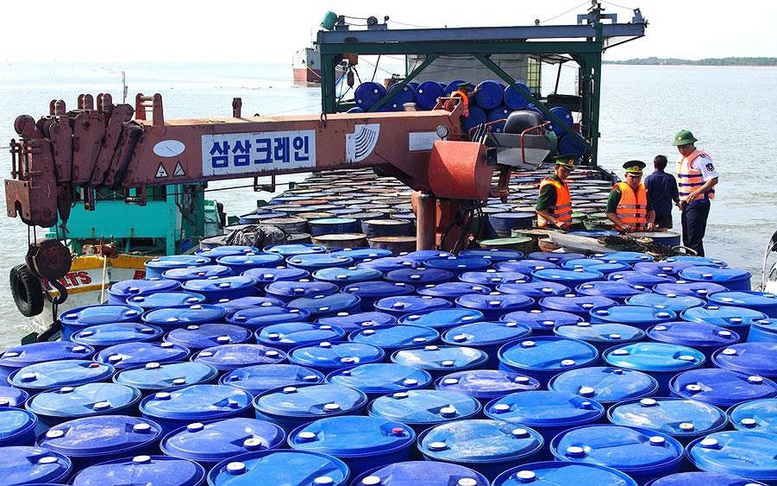 Xử lý nghiêm vi phạm kinh doanh, vận chuyển xăng dầu qua biên giới