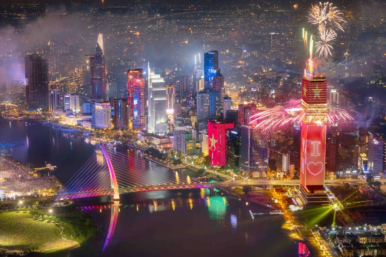 Anh hùng Lao động Nguyễn Thị Phương Thảo: Doanh nghiệp đồng hành với Chính phủ để kiến tạo tương lai cho kỷ nguyên mới- Ảnh 8.