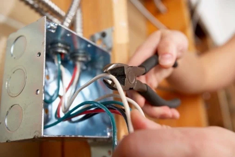 Vi phạm trong lĩnh vực điện lực bị phạt tới 200 triệu đồng- Ảnh 1. Vi phạm trong lĩnh vực điện lực bị phạt tới 200 triệu đồng- Ảnh 1.