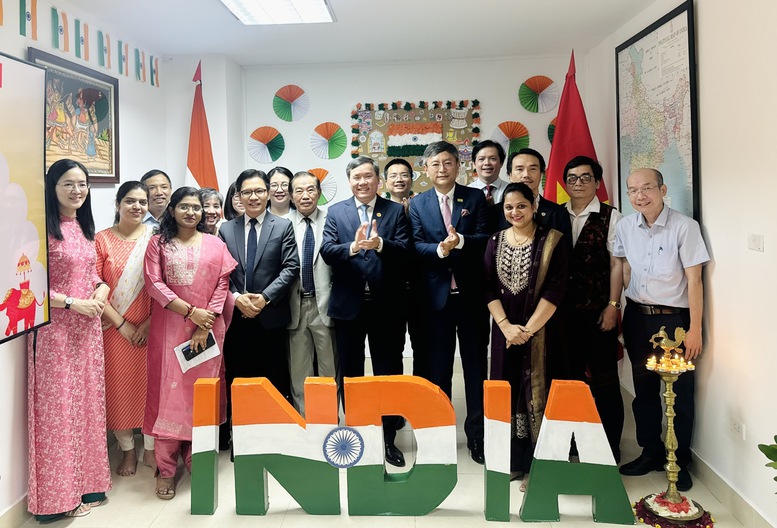 Khai trương 'Góc Ấn Độ': Thúc đẩy giao lưu học thuật, làm sâu sắc quan hệ Việt Nam - Ấn Độ- Ảnh 1.