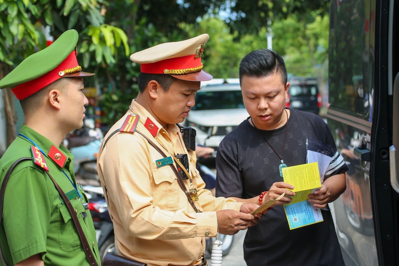 Ngày thứ 2 nghỉ lễ: Hơn 13.700 trường hợp vi phạm trật tự an toàn giao thông- Ảnh 1.