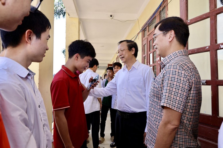 Thi tốt nghiệp THPT 2026: Siết chặt việc quán triệt quy chế để phòng ngừa vi phạm- Ảnh 2.