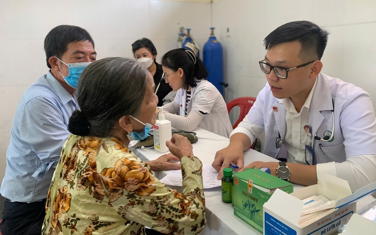 Khám sức khỏe định kỳ hàng năm để phát hiện sớm dấu hiệu bất thường